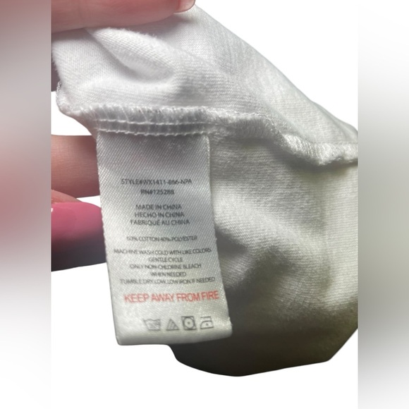 Rae Dunn Imagine Women’s Tee Shirt Estimated Size Medium - Picture 5 of 6